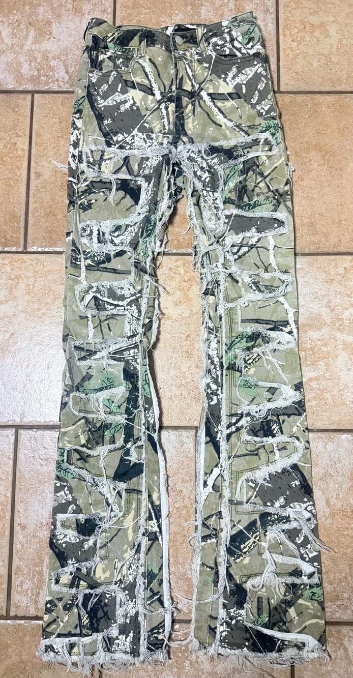 Rockstar Original Zariyah Tree Camo All Over Fray Stacked Flare Jeans